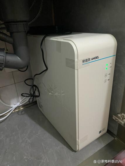 无限极净水器指示灯不亮了