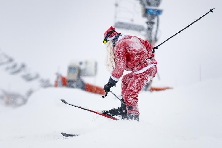 圣诞老人滑雪橇